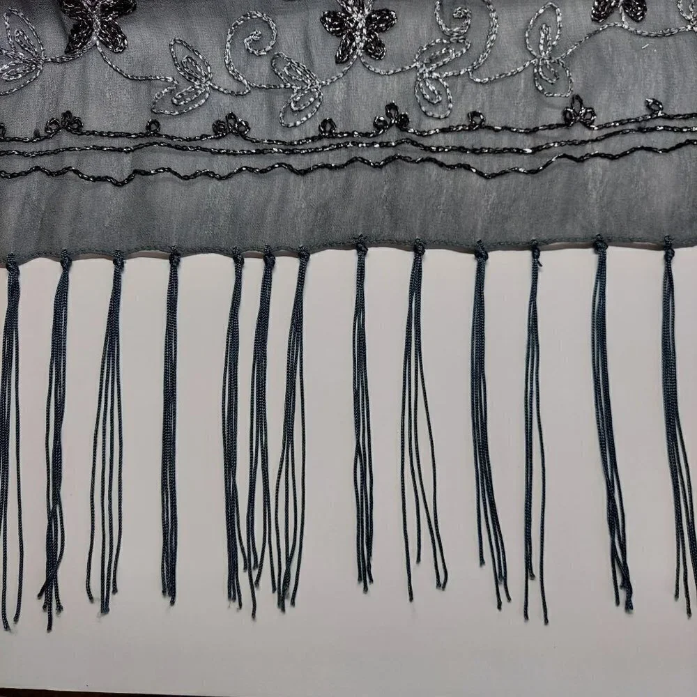 Unbranded Gray Shimmer Fringed Scarf